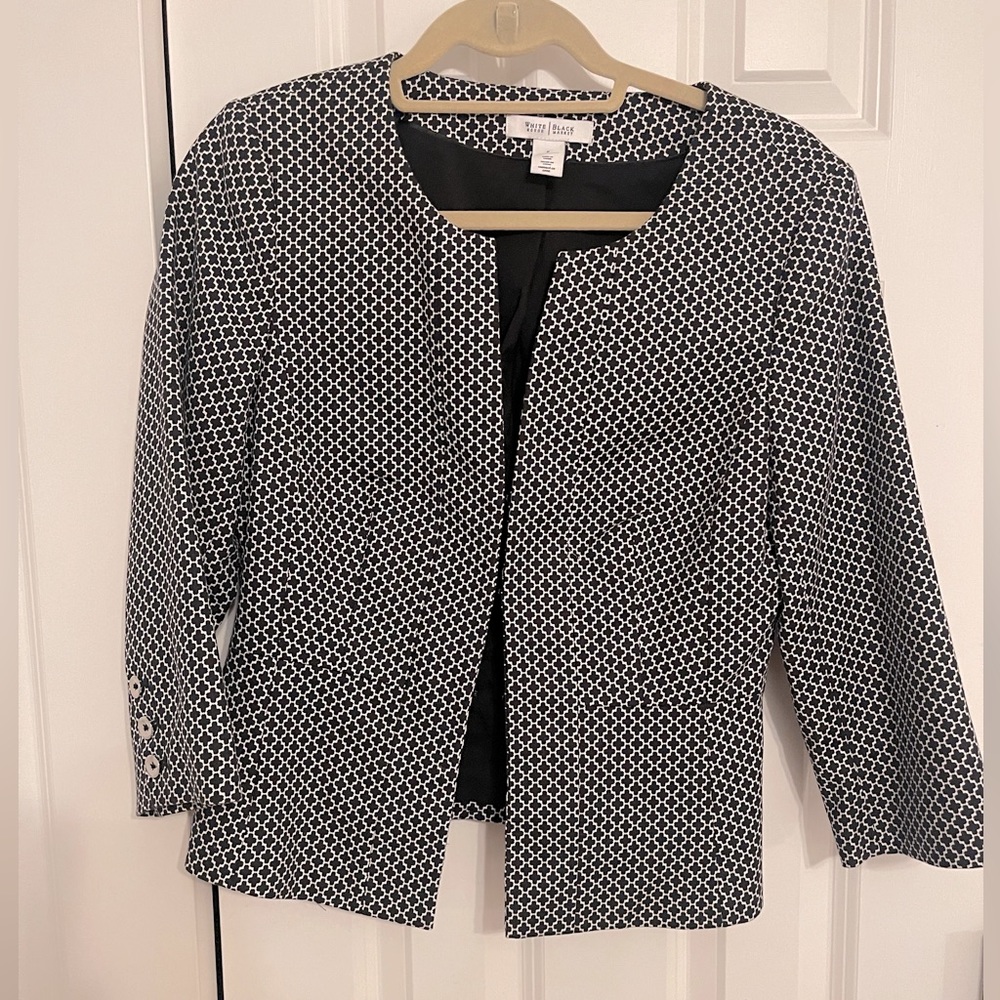 WHBM 3/4 Sleeve Blazer Suit Jacket, Black & White Quatrefoil print, Size 8